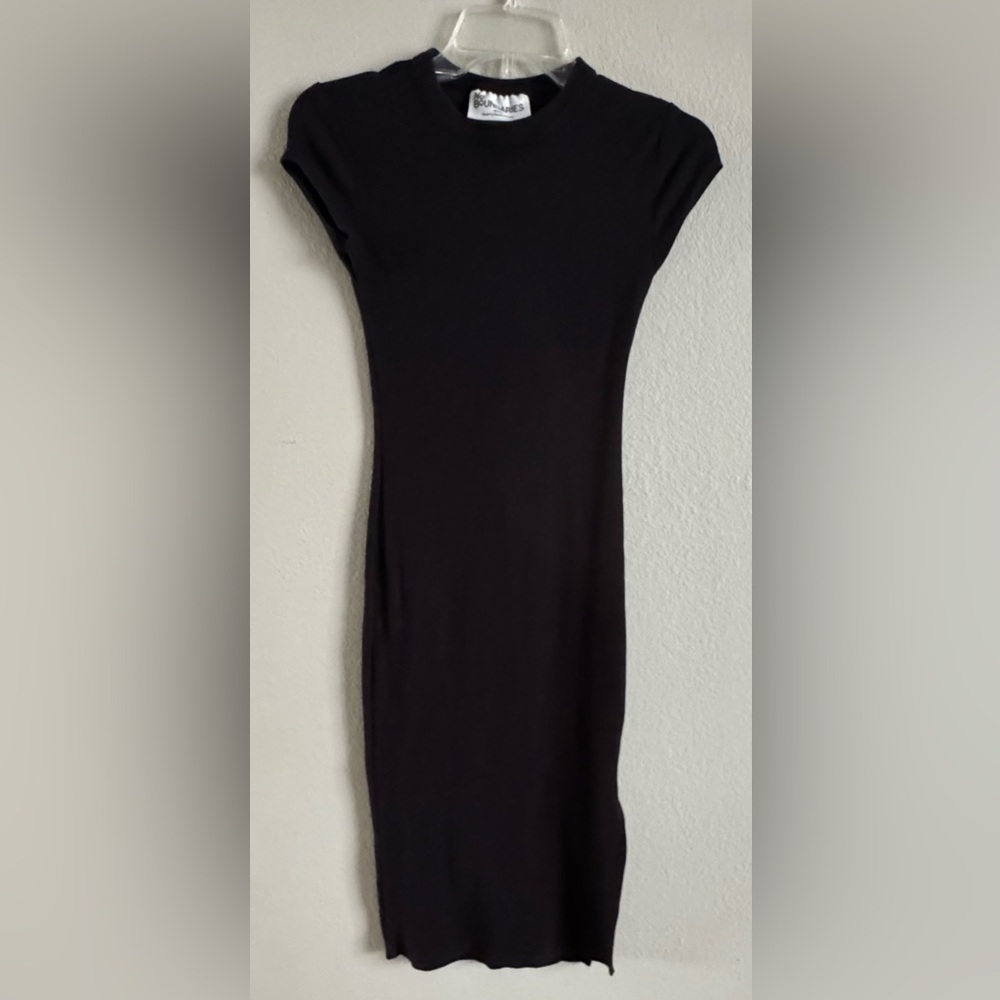 No Boundaries Women’s Maxi Dress Black Size X-Small Ribbed Short Sleeves - Picture 3 of 9